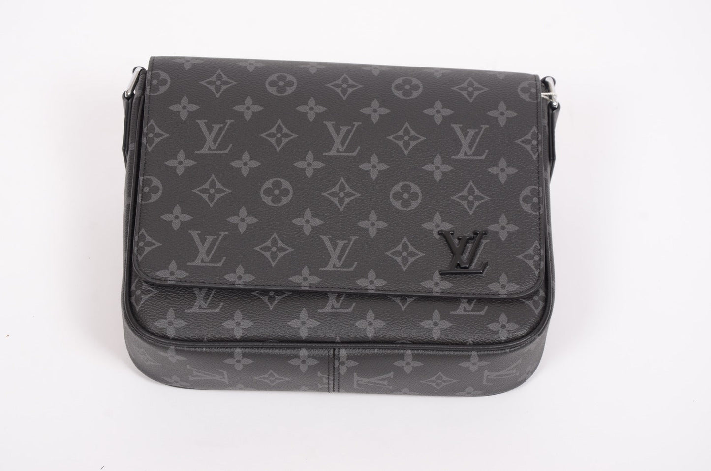 Мъжка чанта Louis Vuitton от естествена кожа