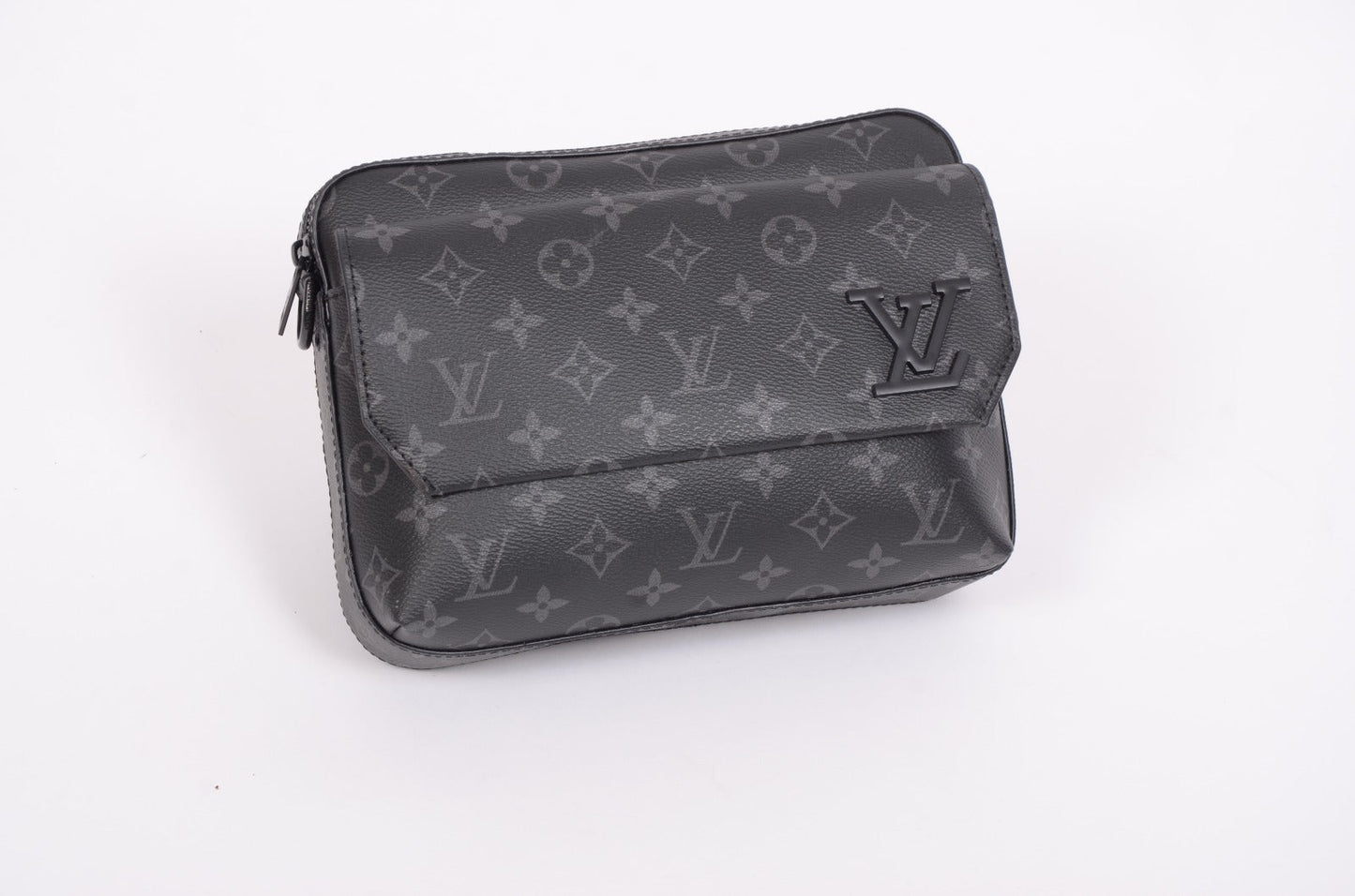 Мъжка чанта Louis Vuitton от естествена кожа